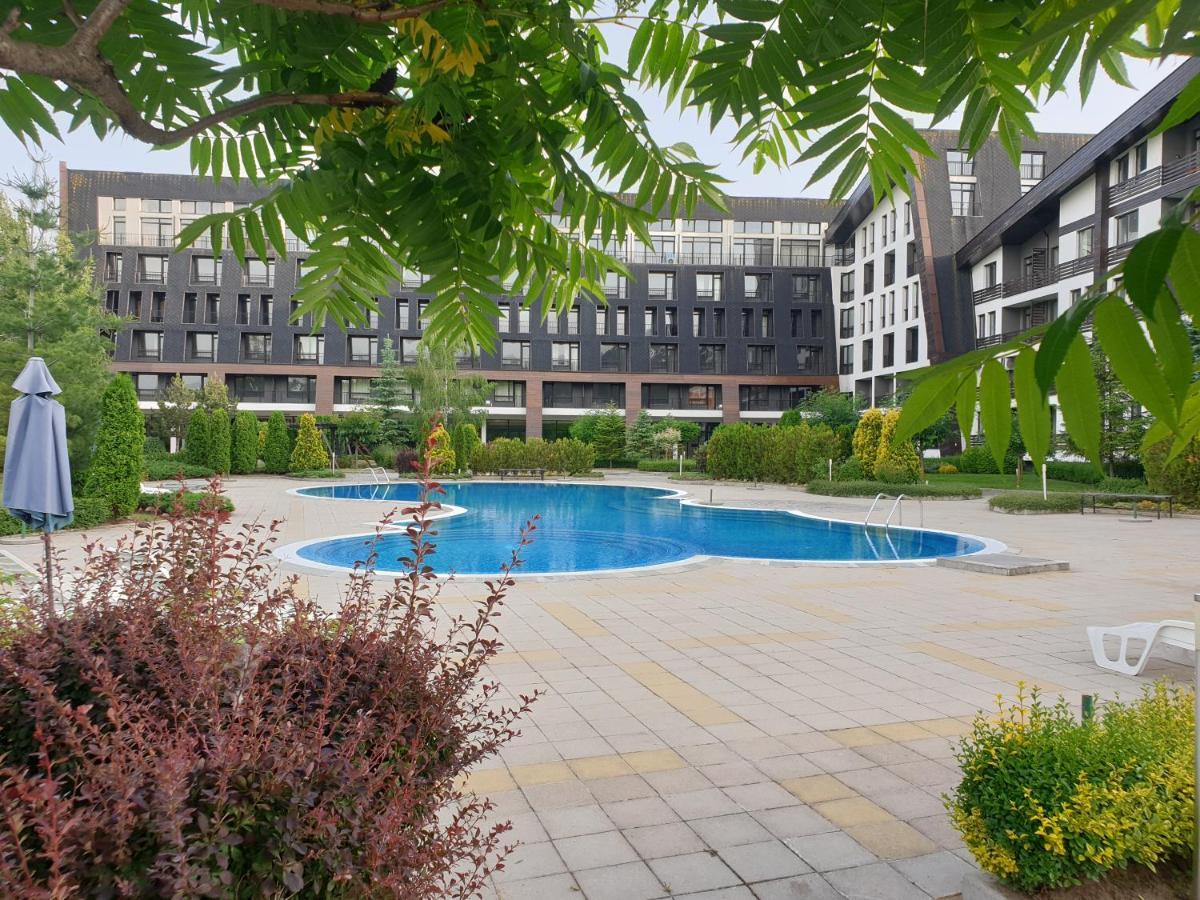 Aparthotel Apartman Maxim Lux Raslog Exterior foto